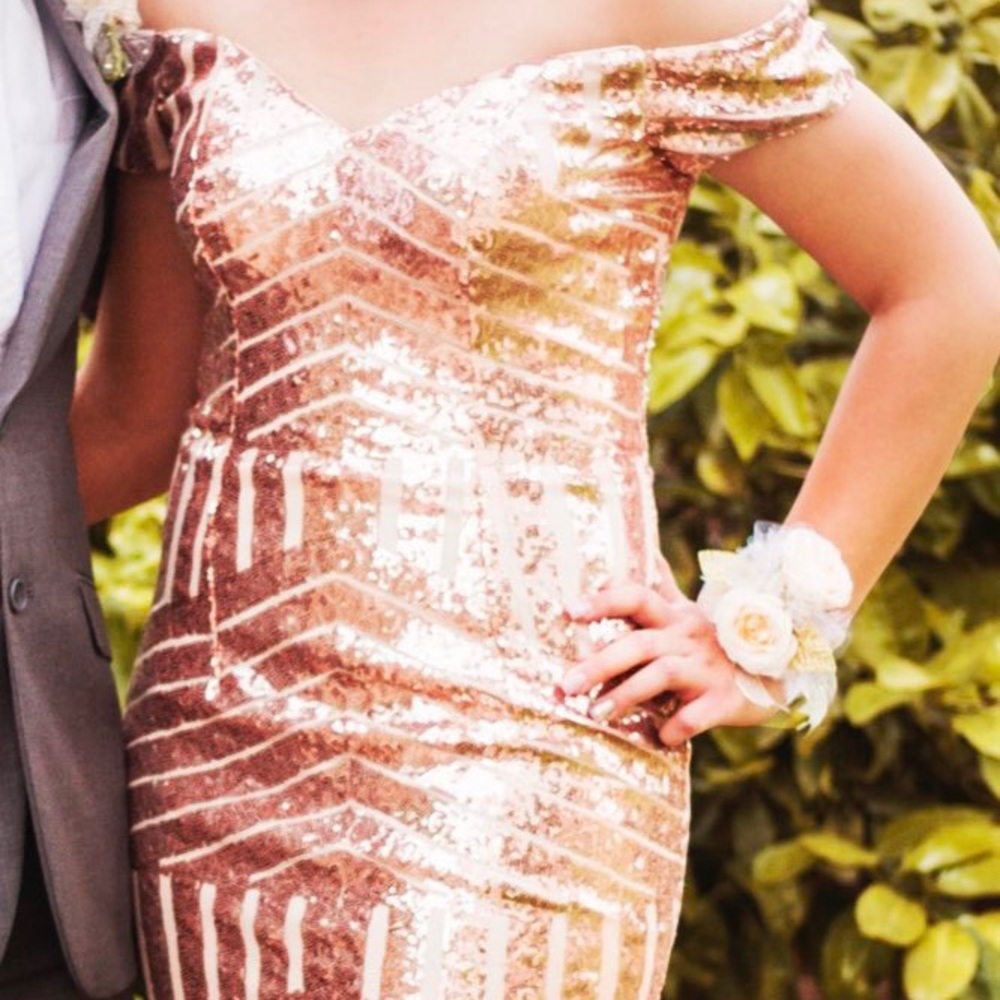 Dress - Picture 1 of 1